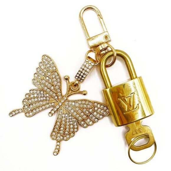 Authentic Louis Vuitton Lock & Key with Bag Charm Keychain Key Charm Chain - Picture 1 of 4